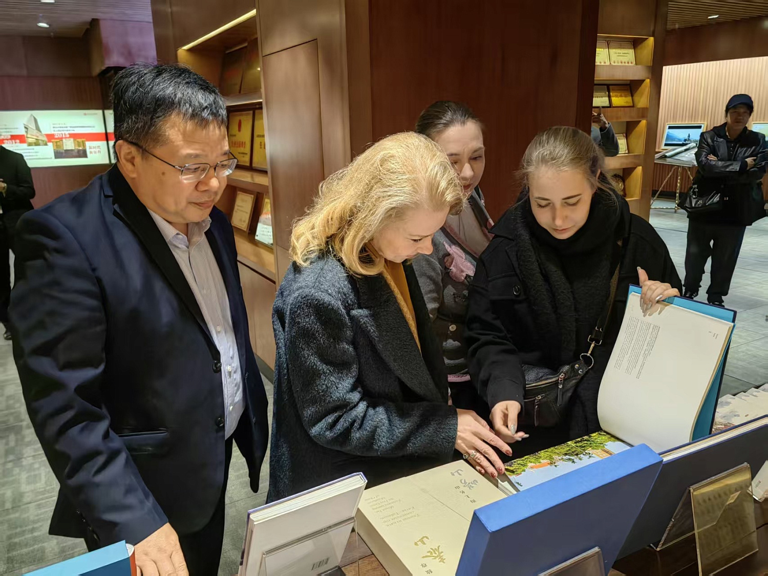 Важный результат и образец культурного обмена между Россией и Китаем