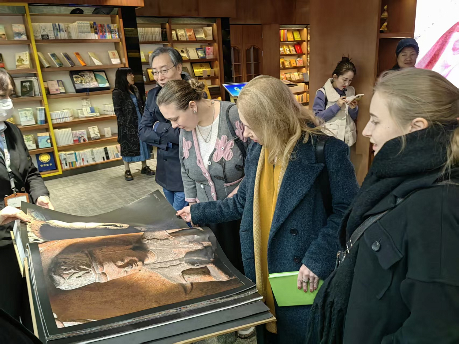 Важный результат и образец культурного обмена между Россией и Китаем